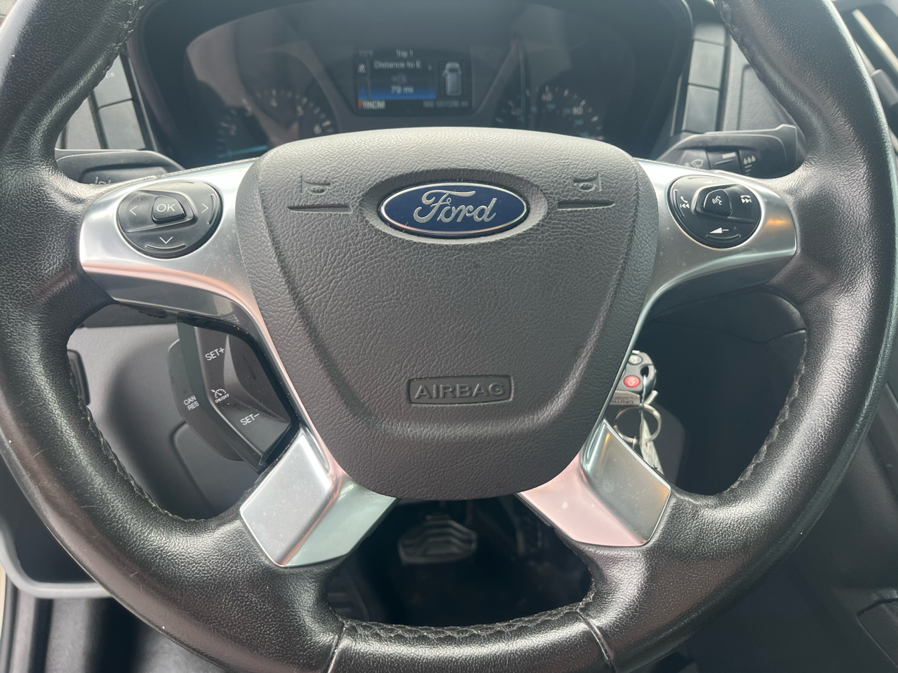 Ford Transit Wagon T-350 148" Med Roof XL Sliding RH Dr 2017