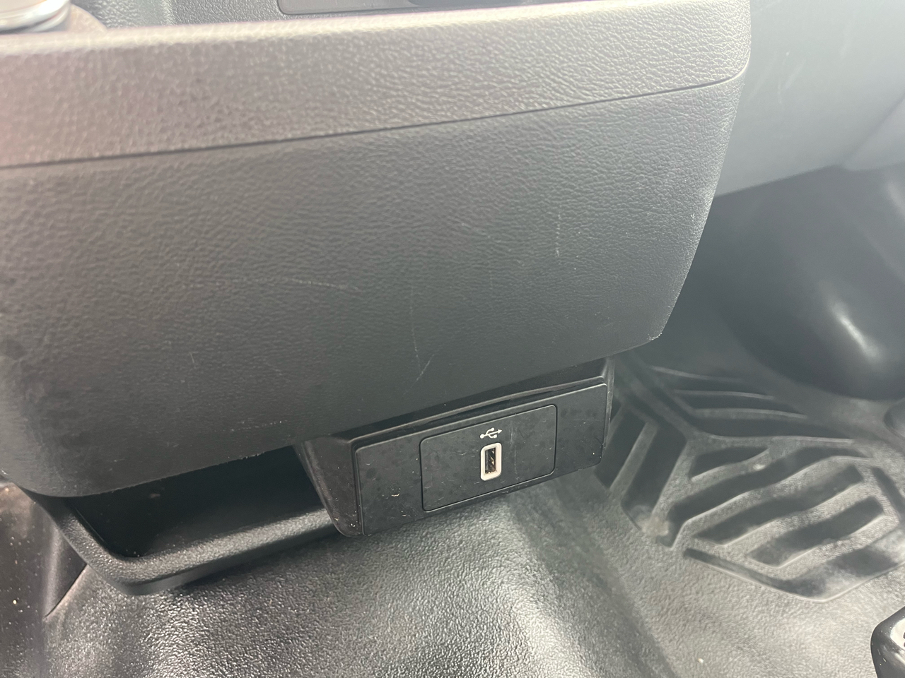 Ford Transit Wagon T-350 148" Med Roof XL Sliding RH Dr 2017