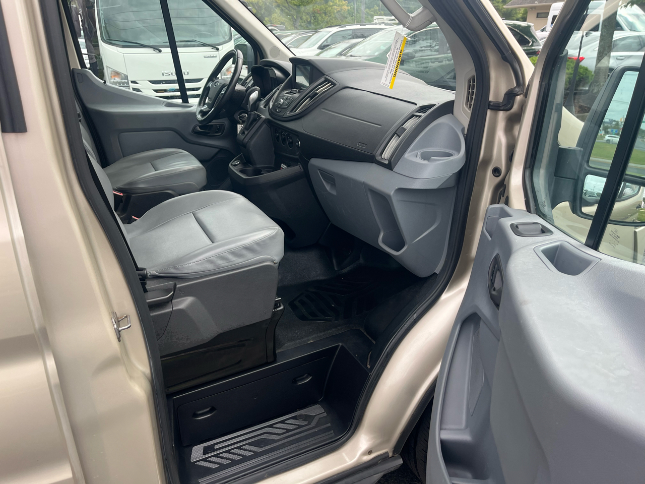 Ford Transit Wagon T-350 148" Med Roof XL Sliding RH Dr 2017