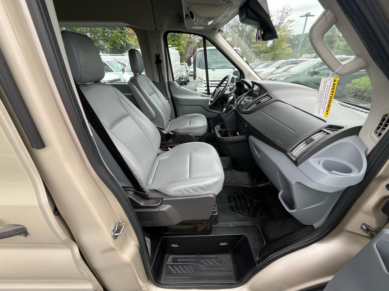 Ford Transit Wagon T-350 148" Med Roof XL Sliding RH Dr 2017