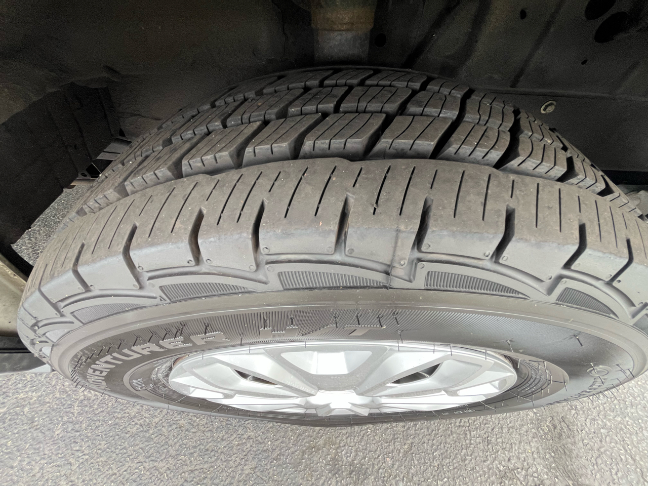 Ford Transit Wagon T-350 148" Med Roof XL Sliding RH Dr 2017