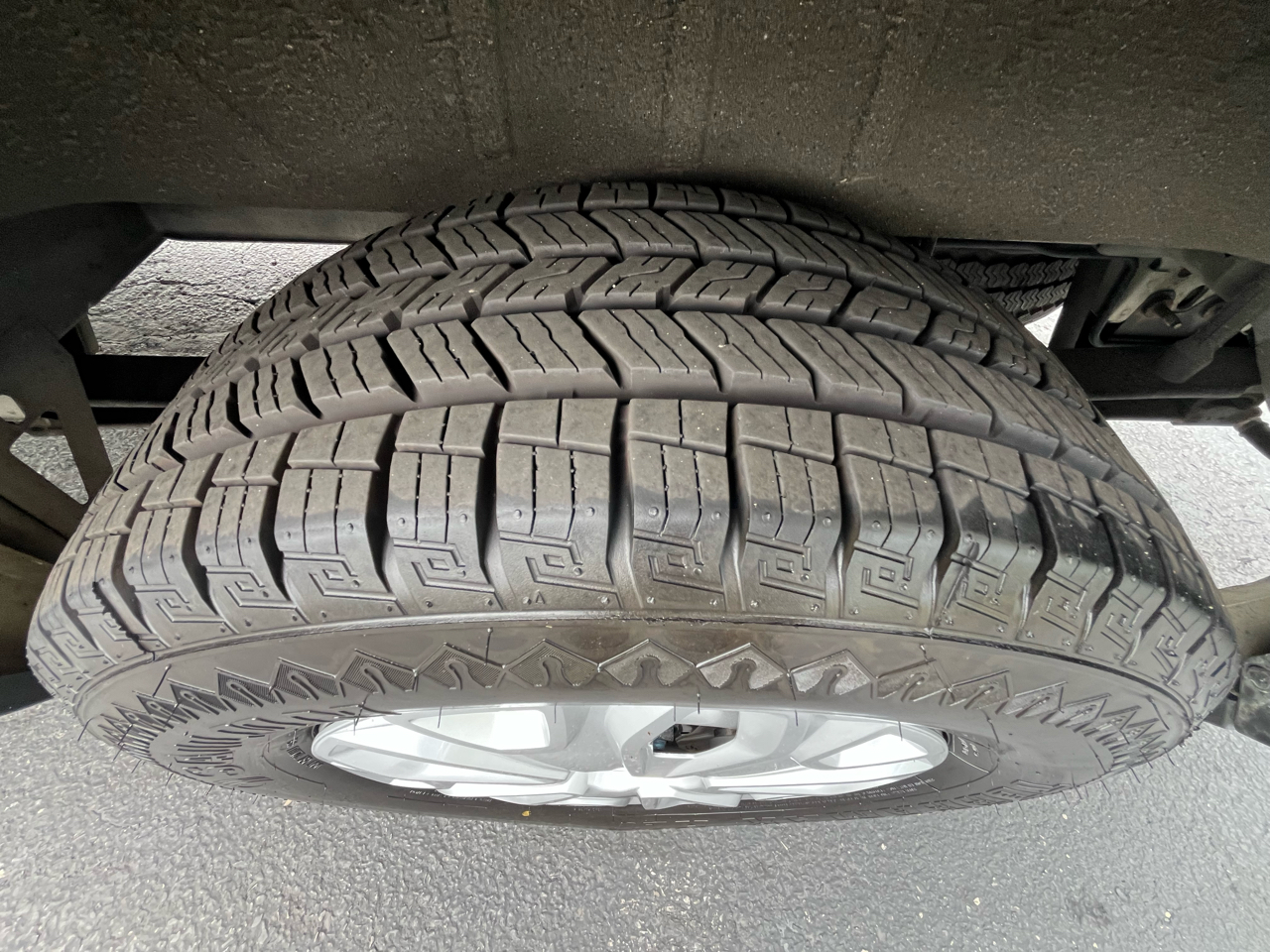 Ford Transit Wagon T-350 148" Med Roof XL Sliding RH Dr 2017