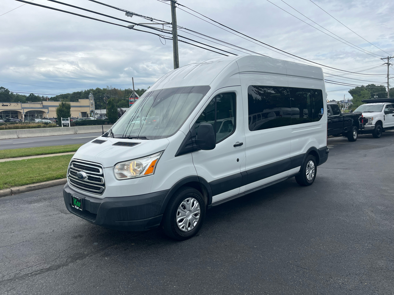 Ford Transit Wagon T-350 148" High Roof XLT Sliding RH Dr 2016