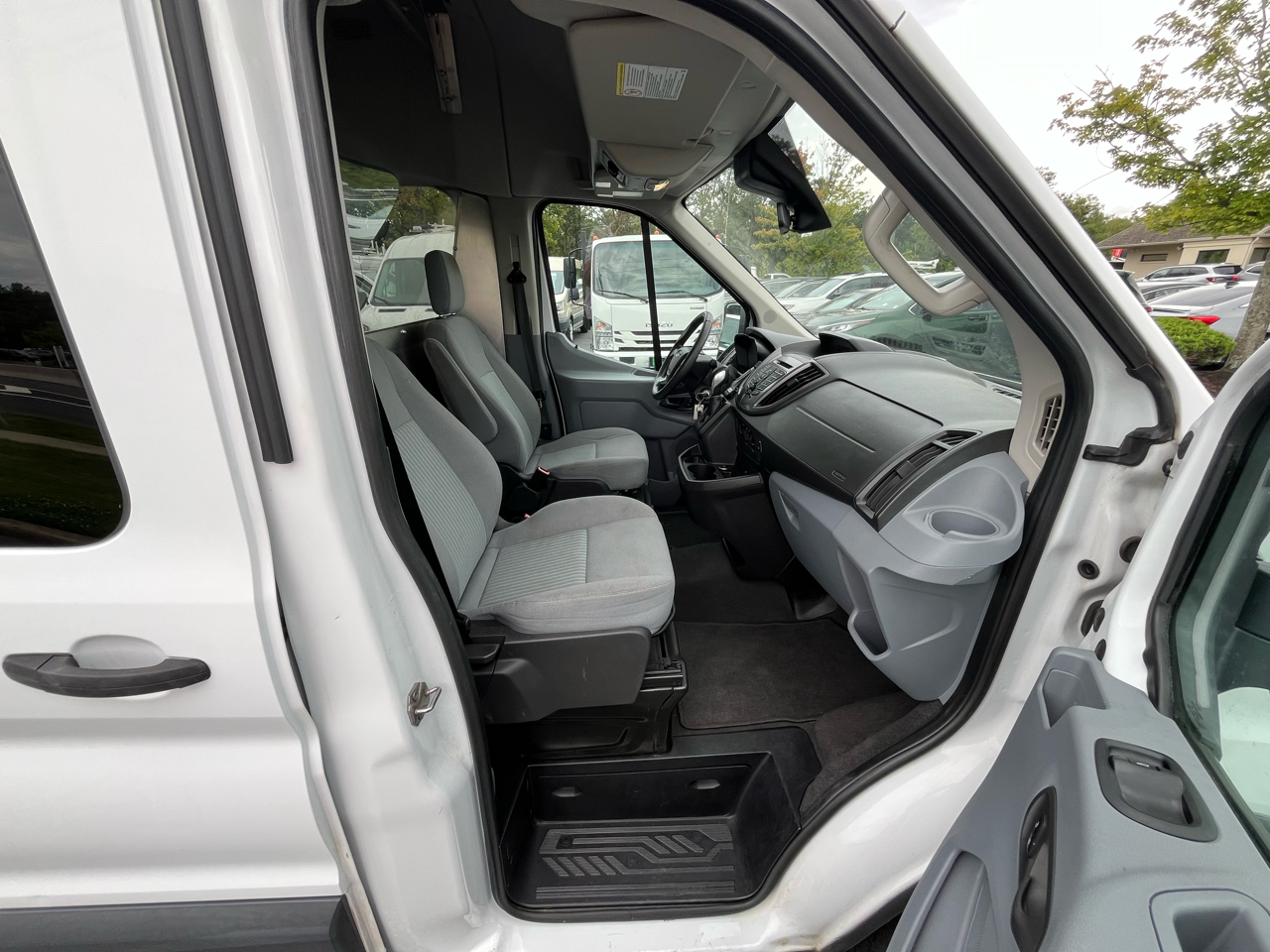 Ford Transit Wagon T-350 148" High Roof XLT Sliding RH Dr 2016