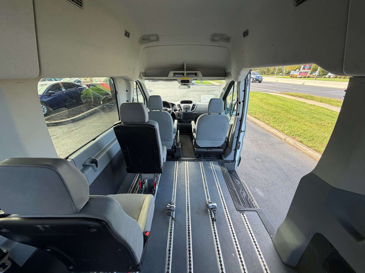 Ford Transit Wagon T-350 148" High Roof XLT Sliding RH Dr 2016