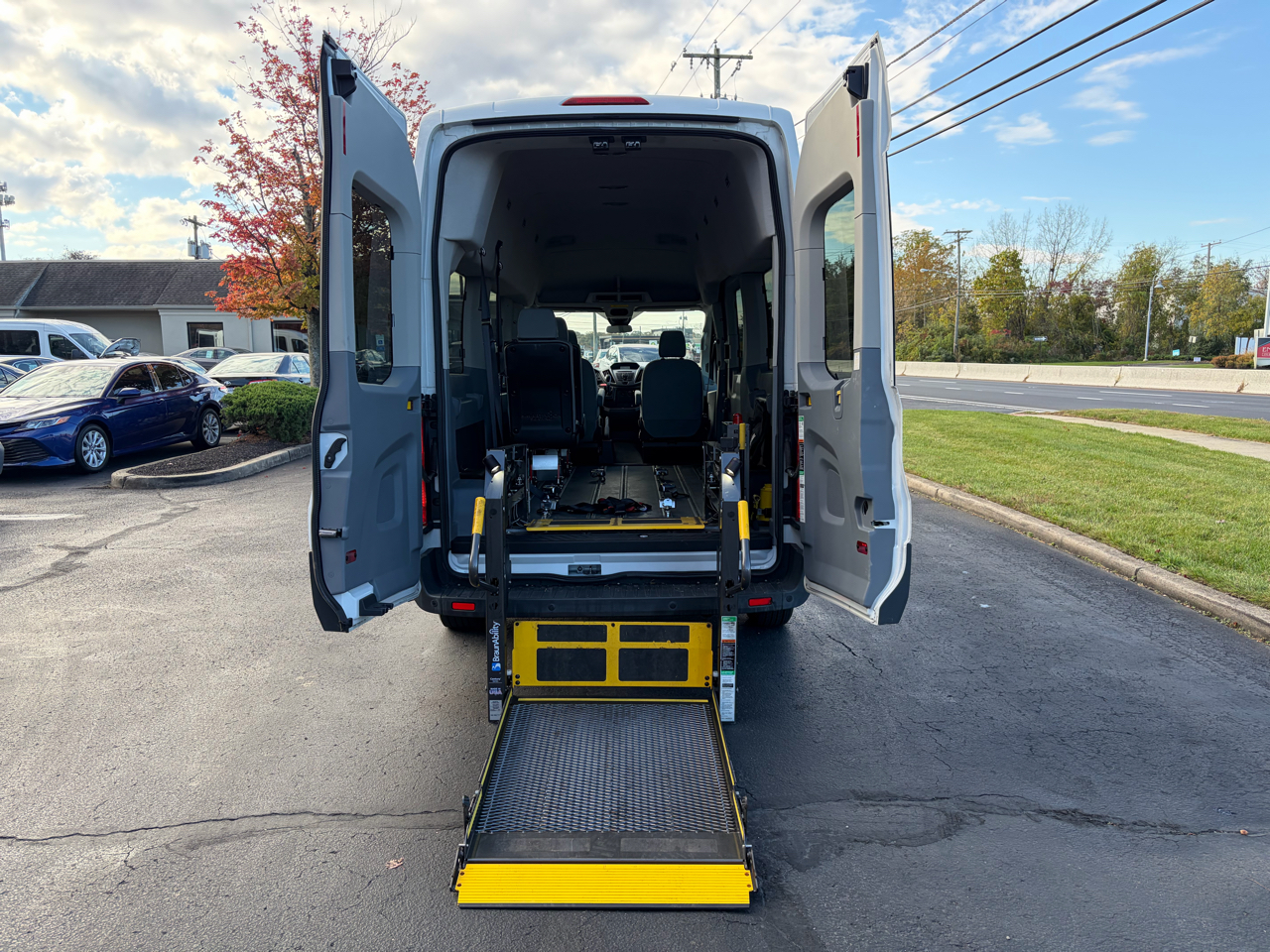 Ford Transit Wagon T-350 148" High Roof XLT Sliding RH Dr 2016