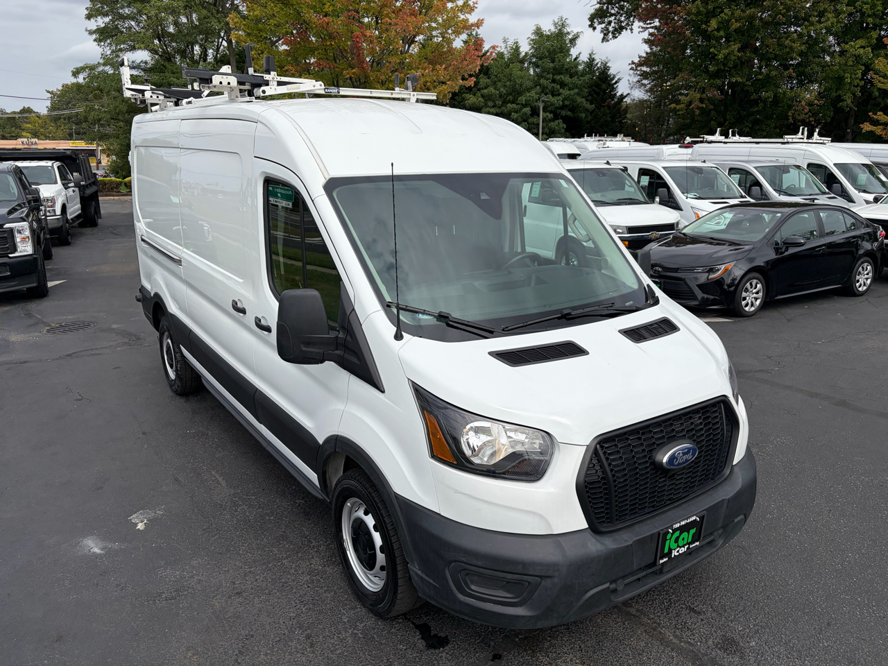 Ford Transit Cargo Van T-250 148" Med Rf 9070 GVWR RWD 2022