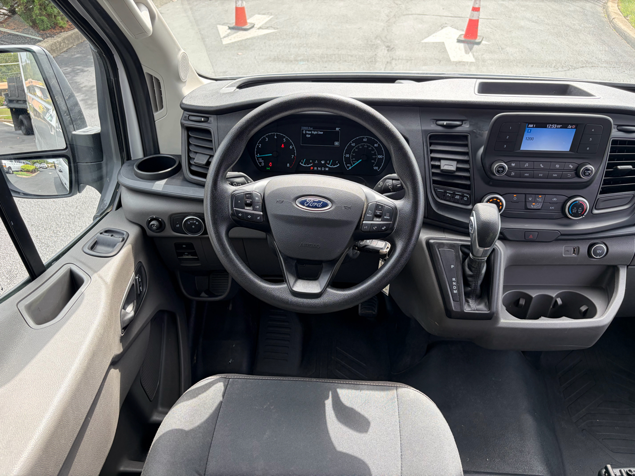 Ford Transit Cargo Van T-250 148" Med Rf 9070 GVWR RWD 2022