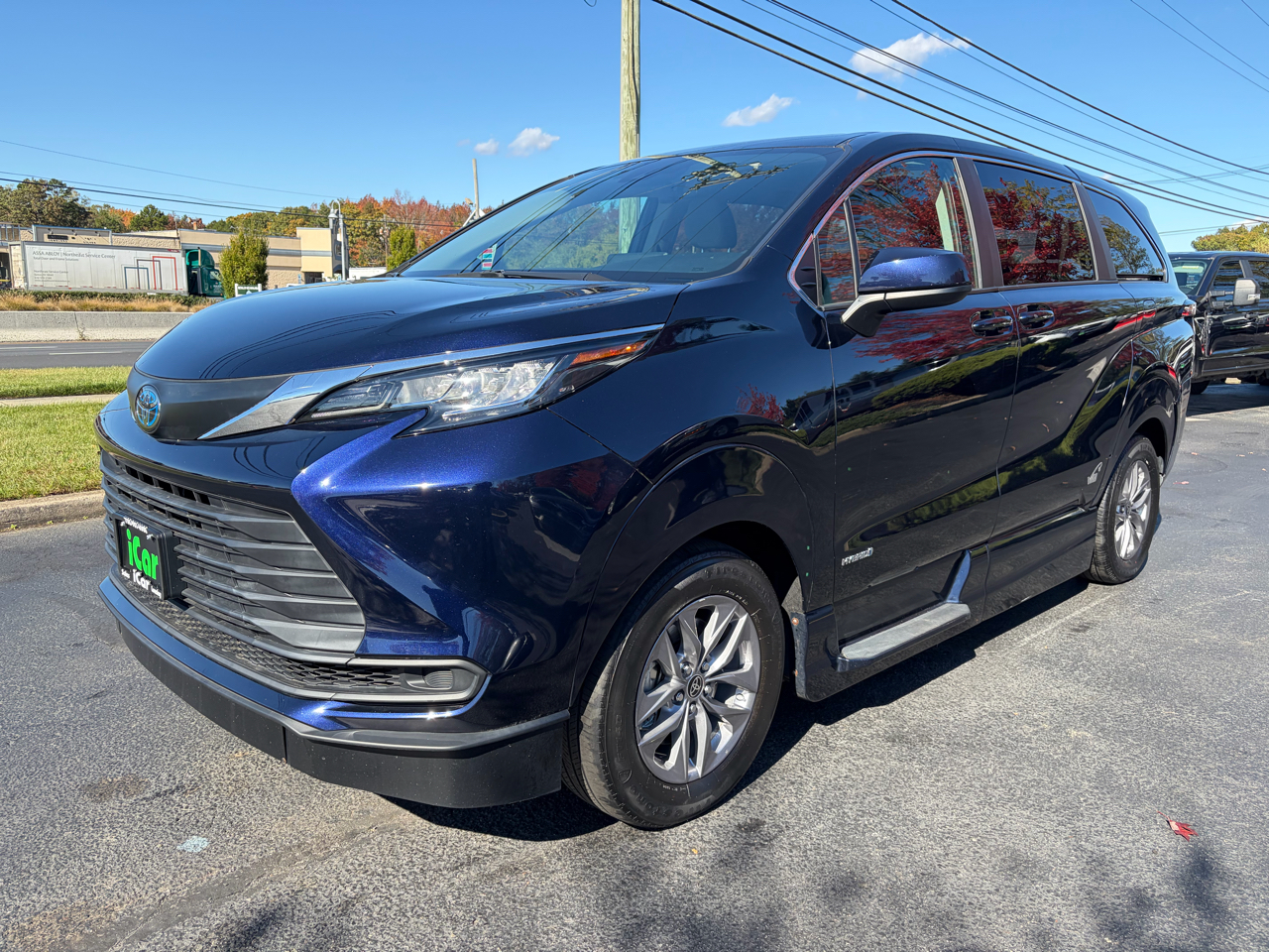Toyota Sienna LE AWD 2021
