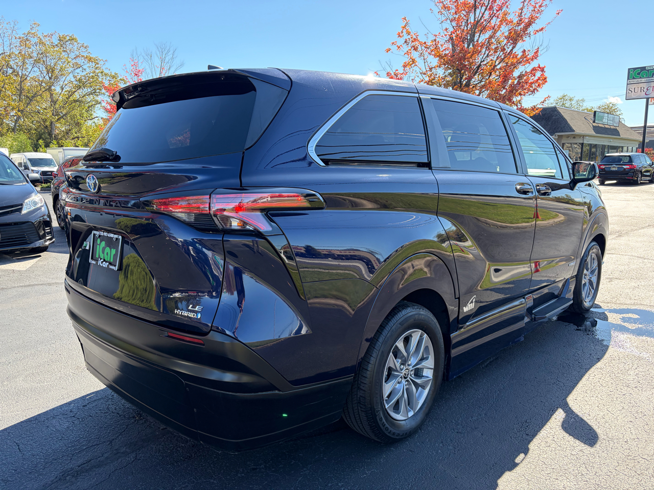 Toyota Sienna LE AWD 2021