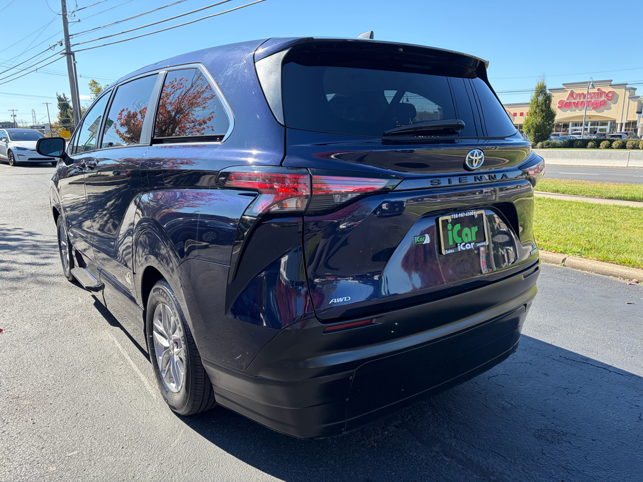 Toyota Sienna LE AWD 2021