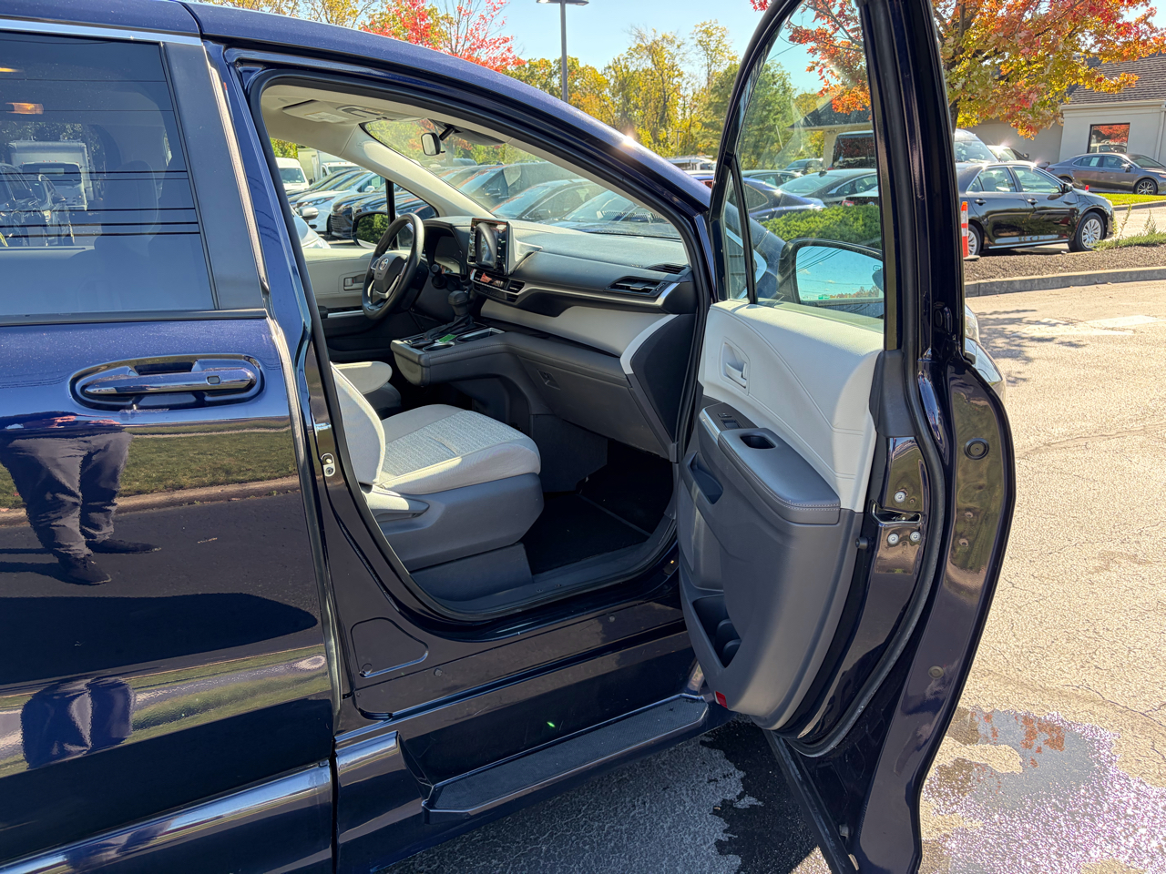 Toyota Sienna LE AWD 2021