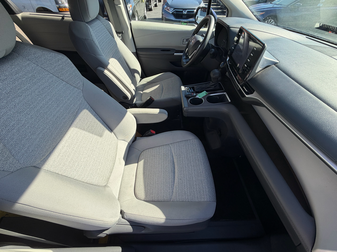 Toyota Sienna LE AWD 2021