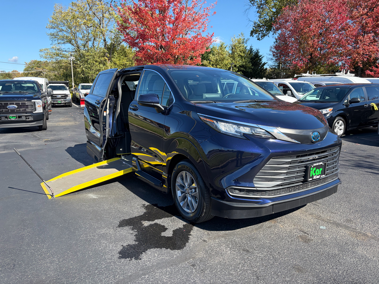 Toyota Sienna LE AWD 2021