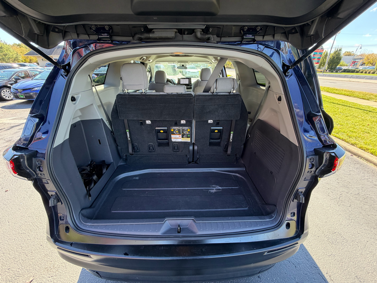 Toyota Sienna LE AWD 2021