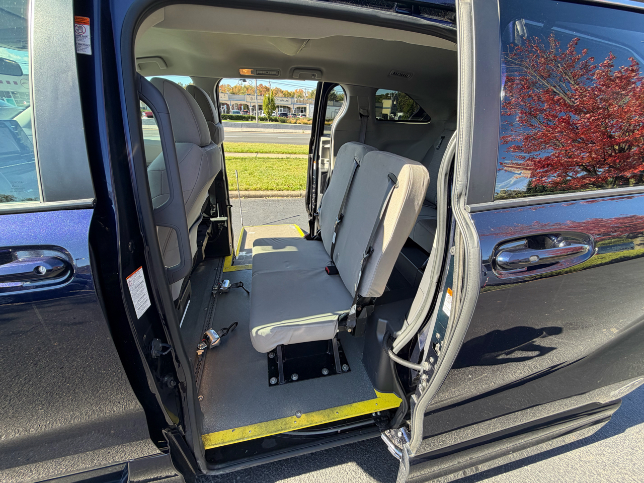 Toyota Sienna LE AWD 2021