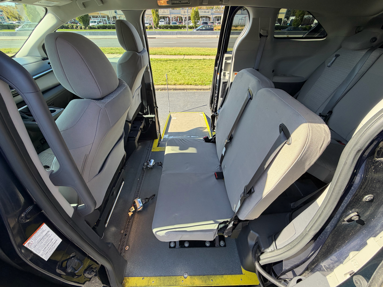 Toyota Sienna LE AWD 2021