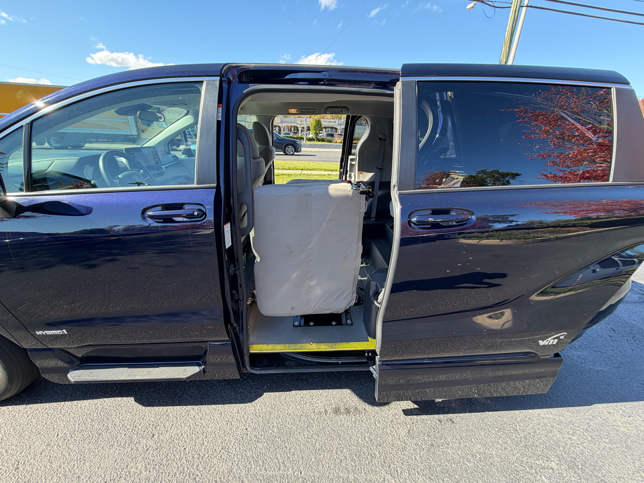 Toyota Sienna LE AWD 2021