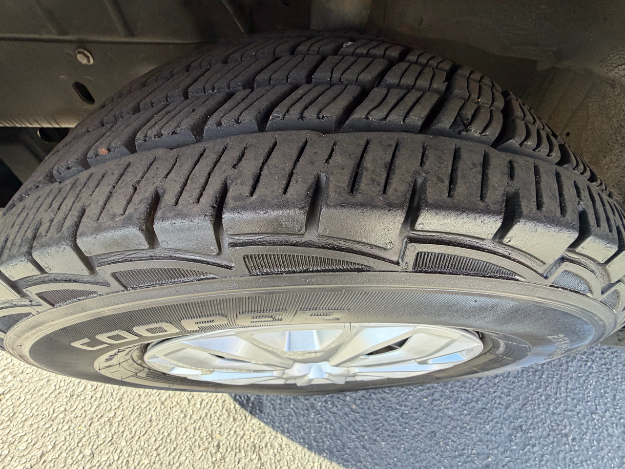 Ford Transit Wagon T-350 148" Med Roof XL Sliding RH Dr 2017