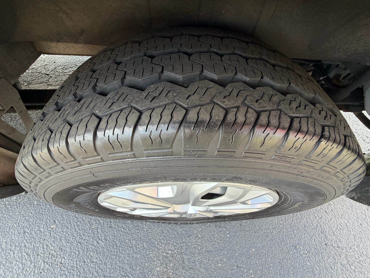 Ford Transit Wagon T-350 148" Med Roof XL Sliding RH Dr 2017