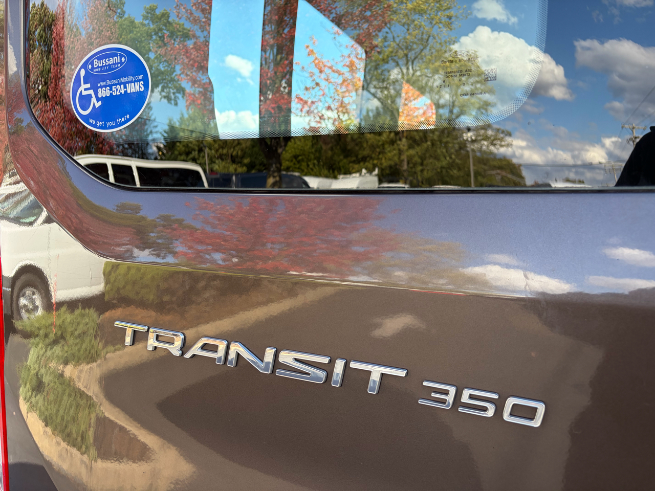 Ford Transit Wagon T-350 148" Med Roof XL Sliding RH Dr 2017