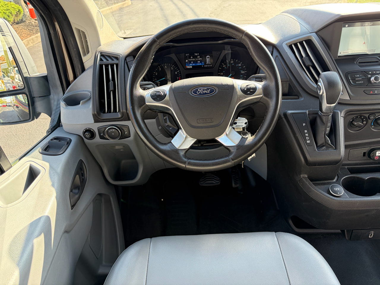 Ford Transit Wagon T-350 148" Med Roof XL Sliding RH Dr 2017