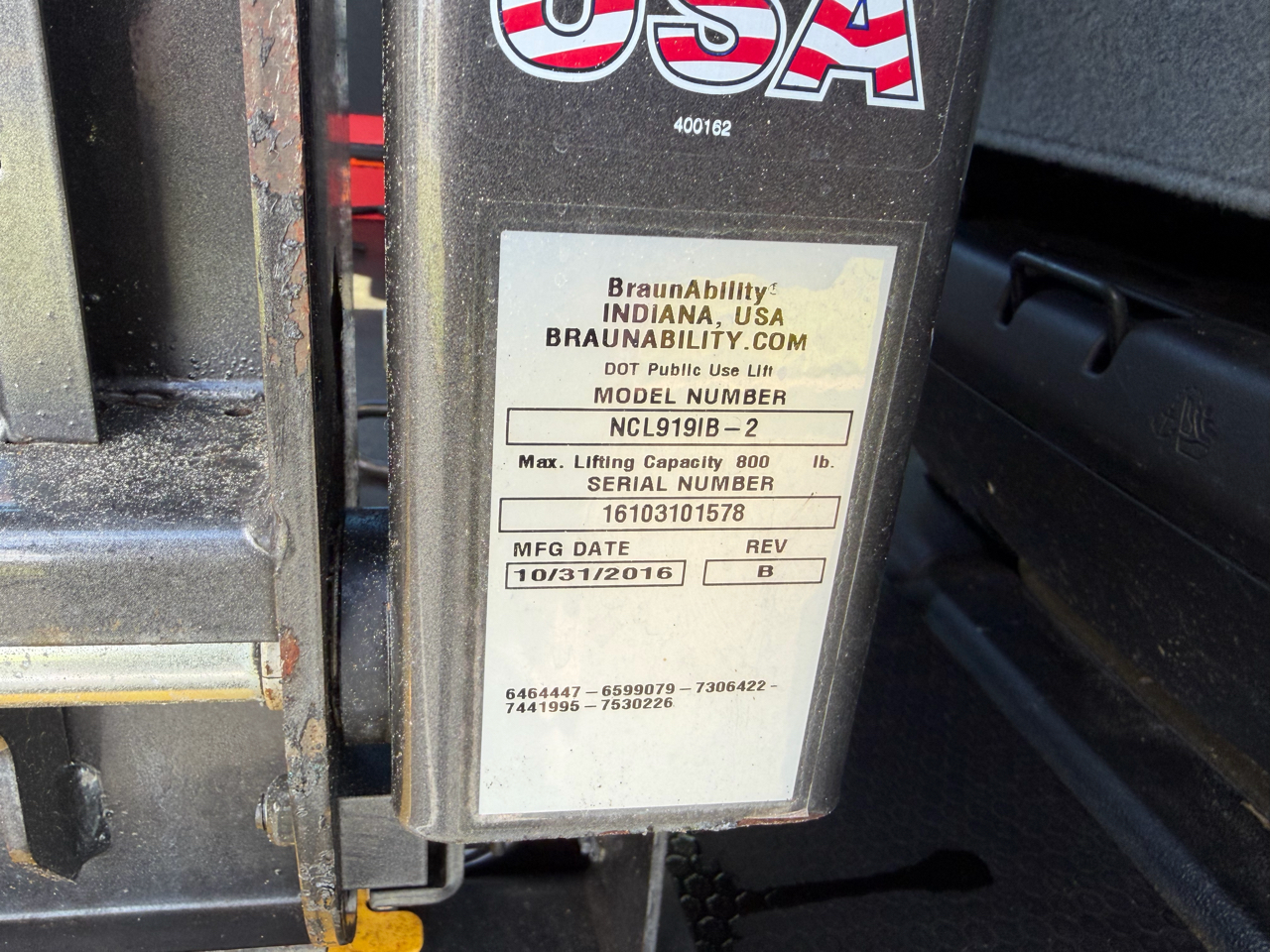 Ford Transit Wagon T-350 148" Med Roof XL Sliding RH Dr 2017