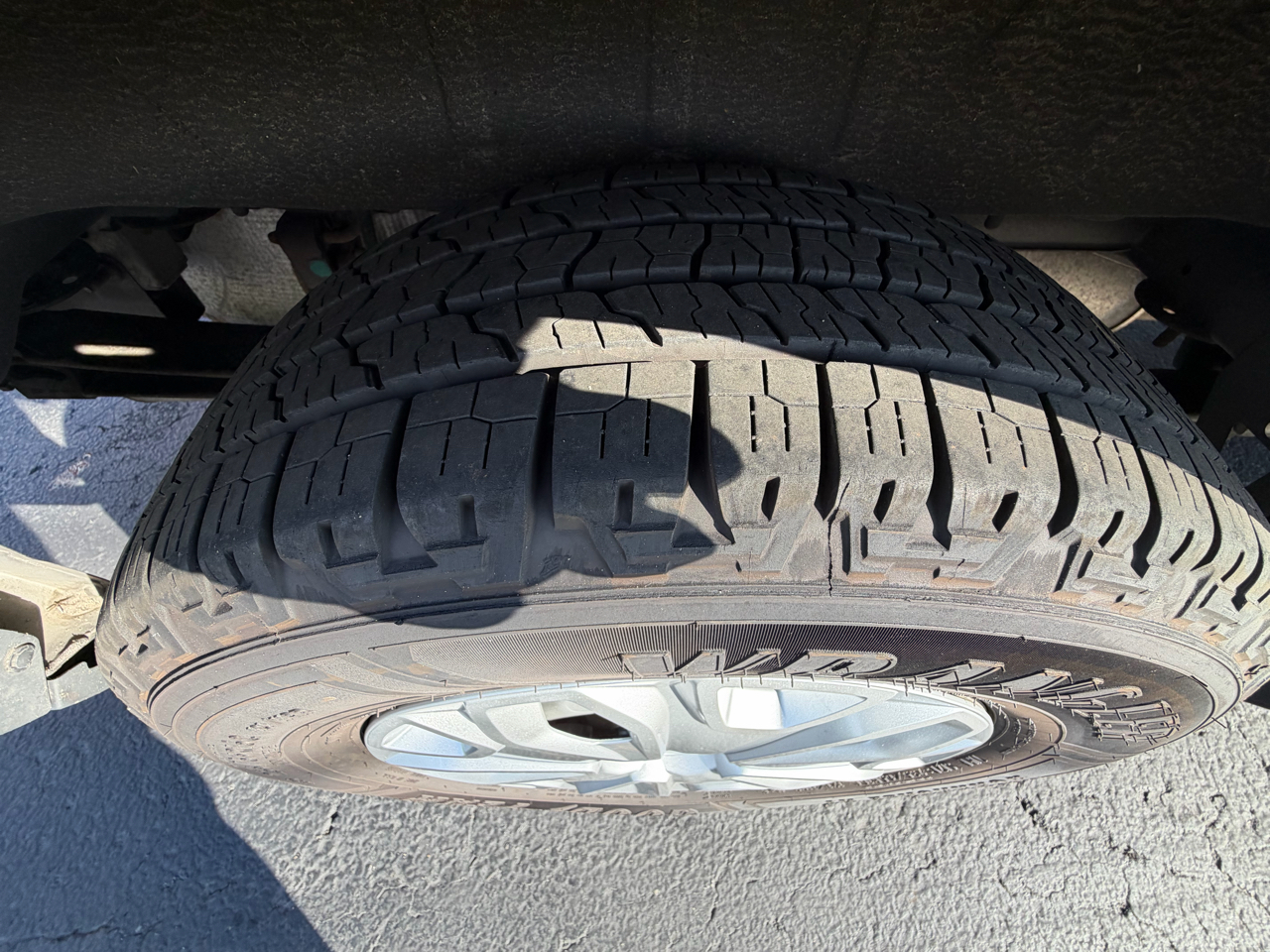 Ford Transit Wagon T-350 148" Med Roof XL Sliding RH Dr 2017