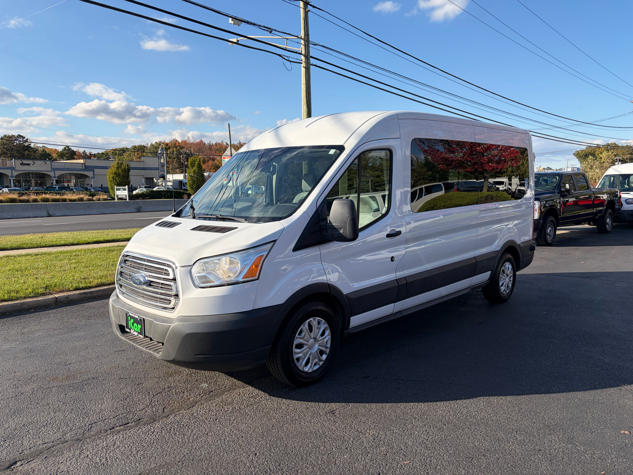 Ford Transit Wagon T-350 148" Med Roof XLT Sliding RH Dr 2015