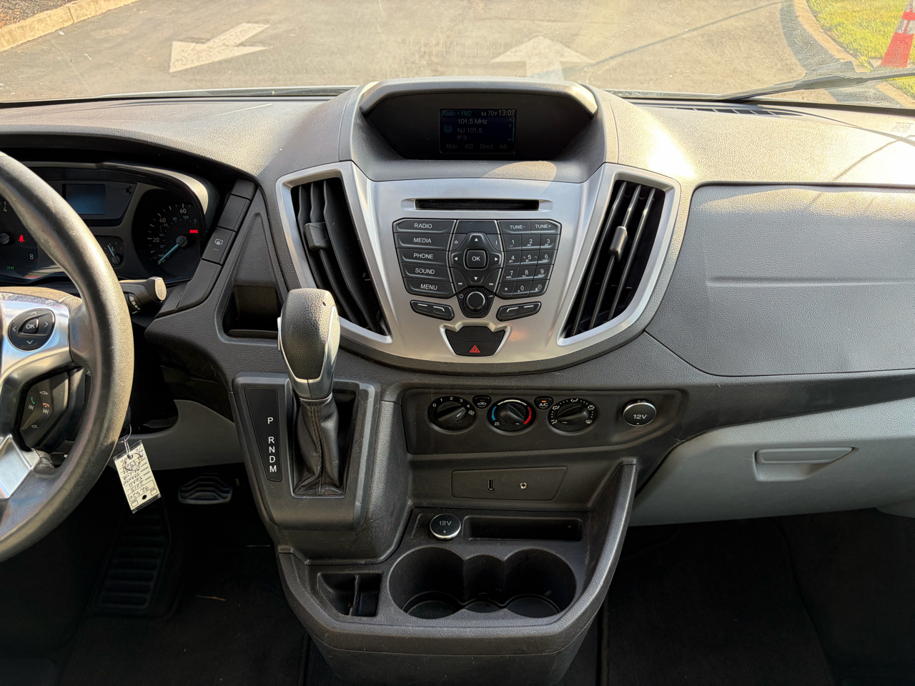 Ford Transit Wagon T-350 148" Med Roof XLT Sliding RH Dr 2015