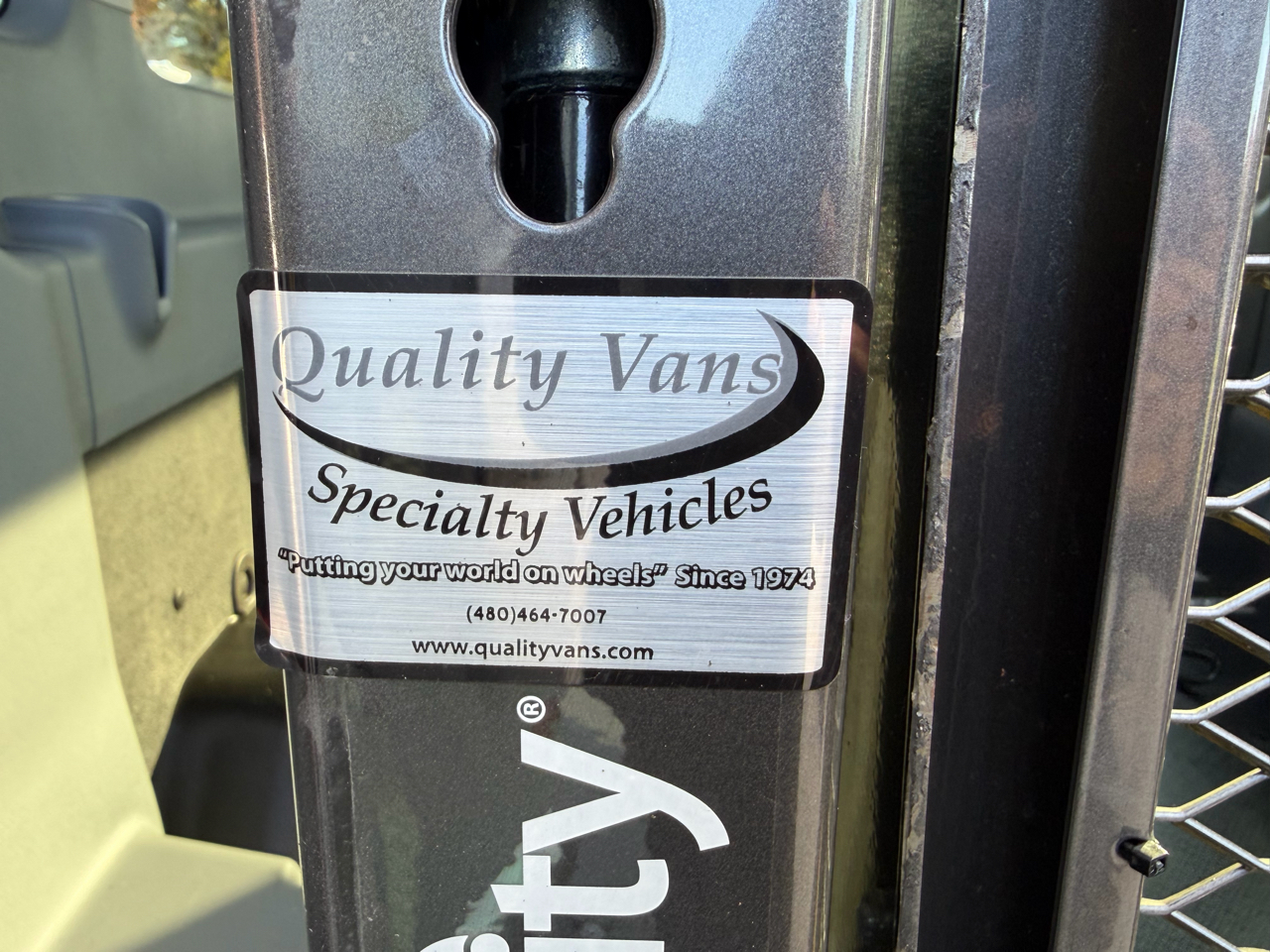 Ford Transit Wagon T-350 148" Med Roof XLT Sliding RH Dr 2015