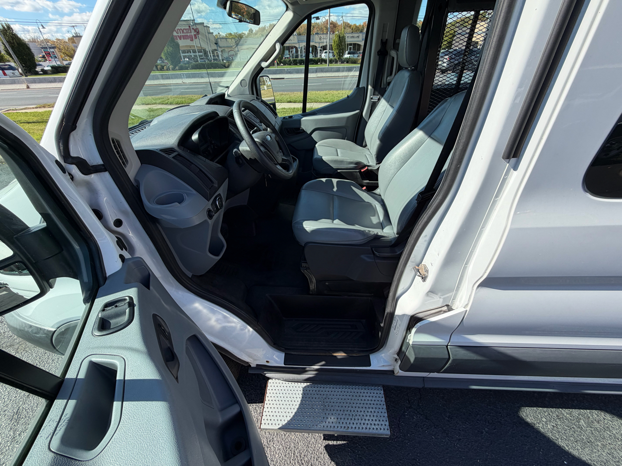 Ford Transit Wagon T-350 148" Med Roof XL Sliding RH Dr 2016