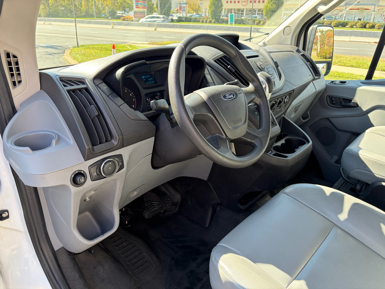 Ford Transit Wagon T-350 148" Med Roof XL Sliding RH Dr 2016