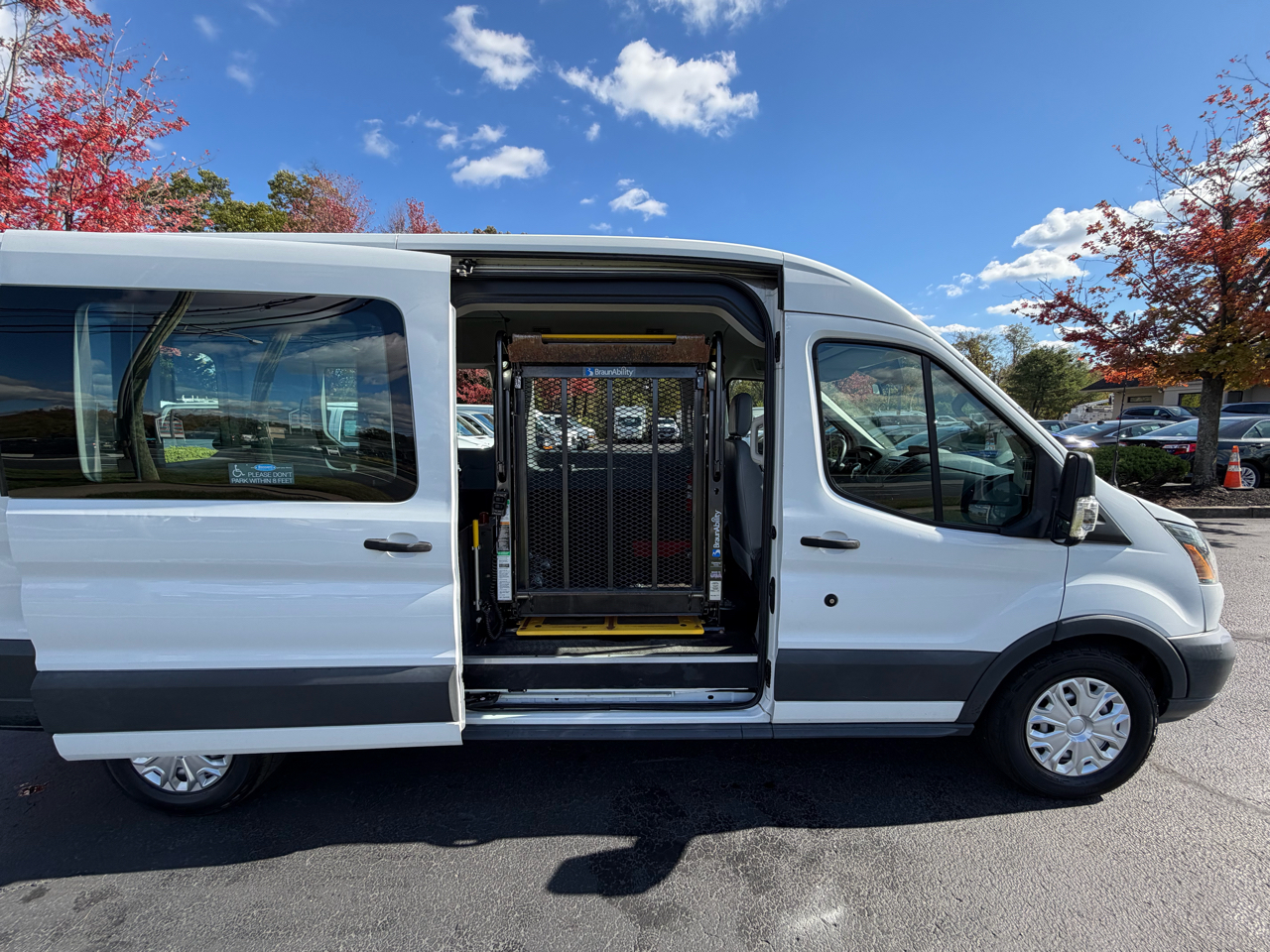 Ford Transit Wagon T-350 148" Med Roof XL Sliding RH Dr 2016