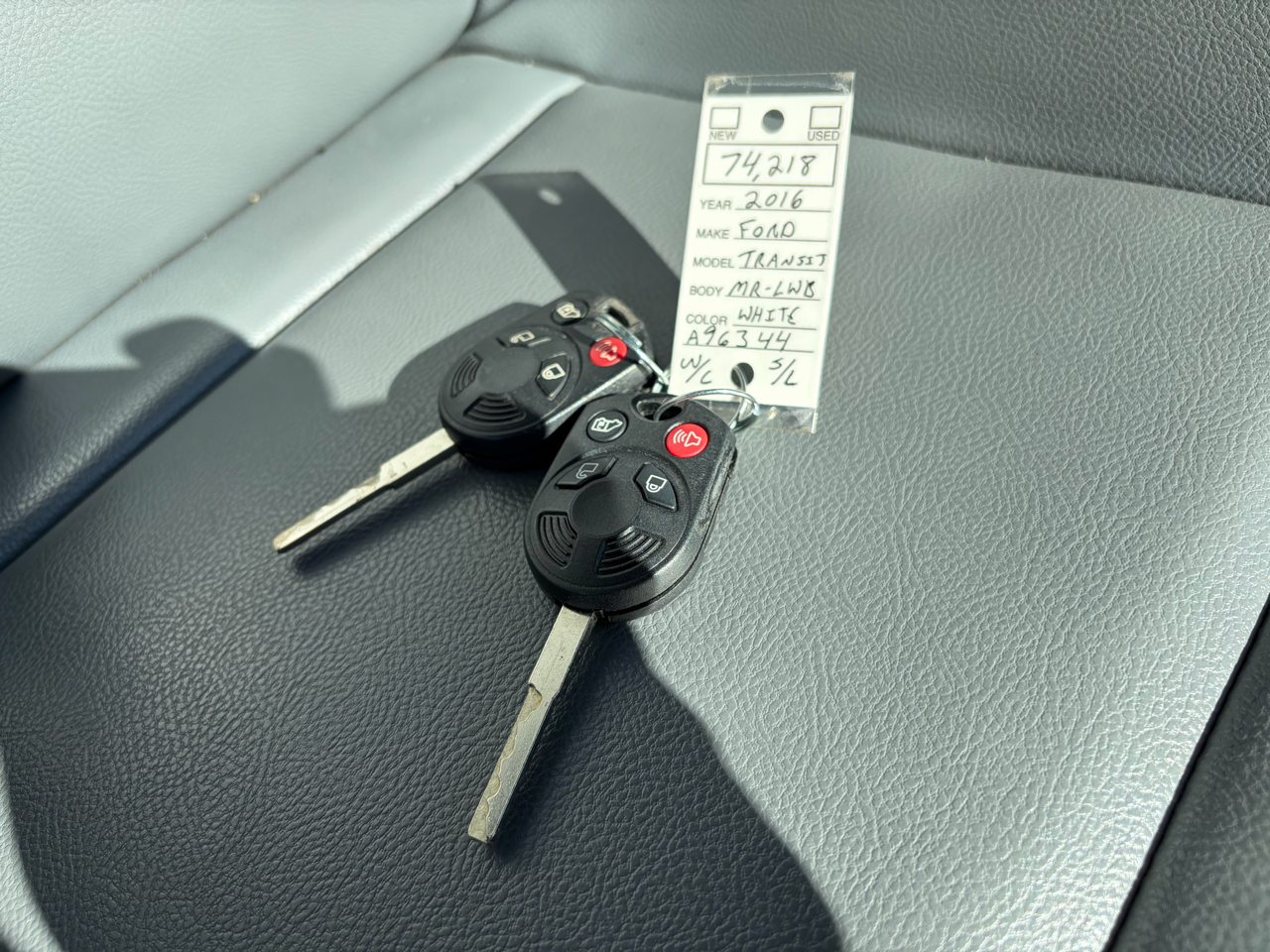 Ford Transit Wagon T-350 148" Med Roof XL Sliding RH Dr 2016