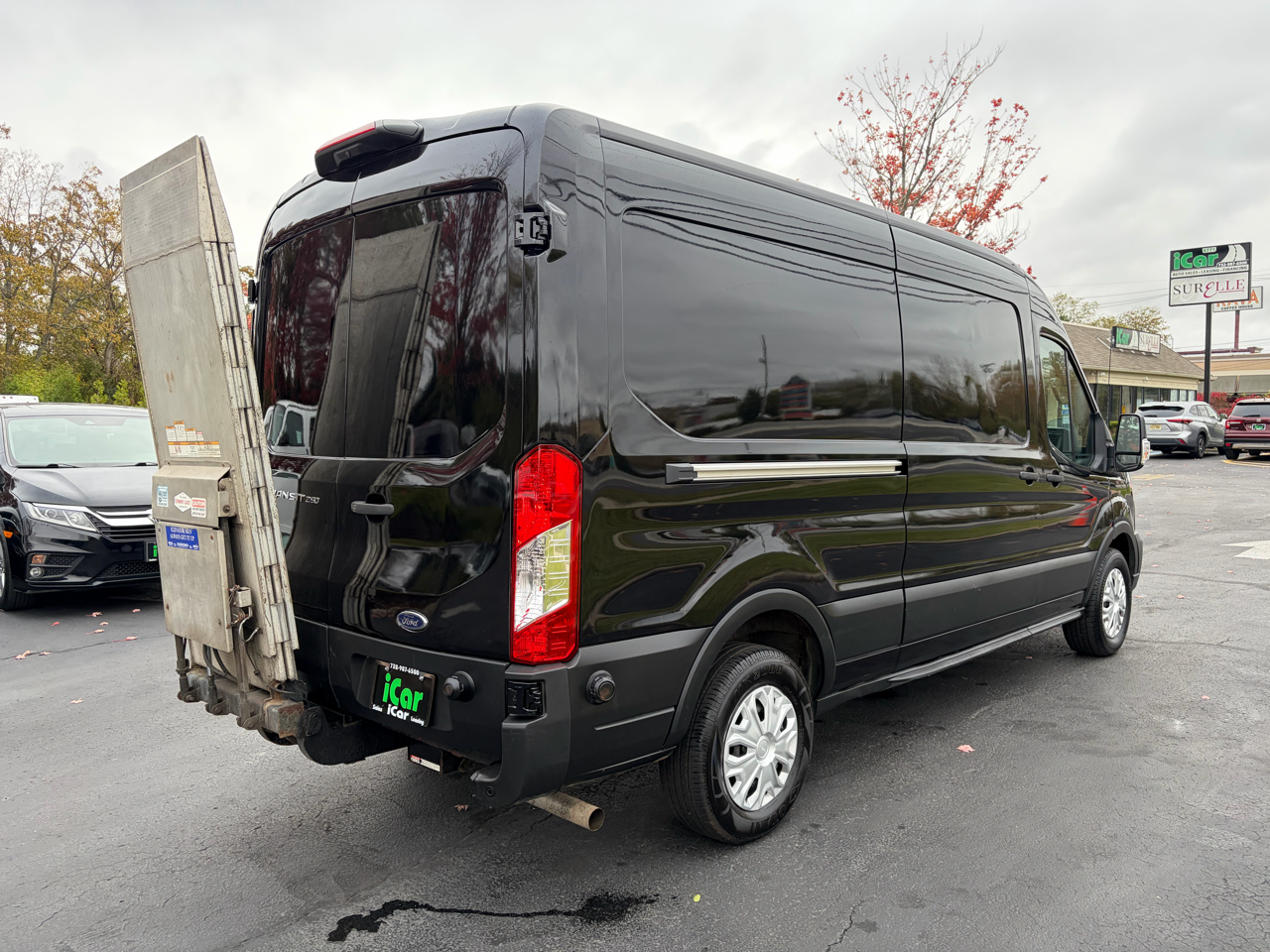 Ford Transit Cargo Van T-250 148" Med Rf 9070 GVWR RWD 2020