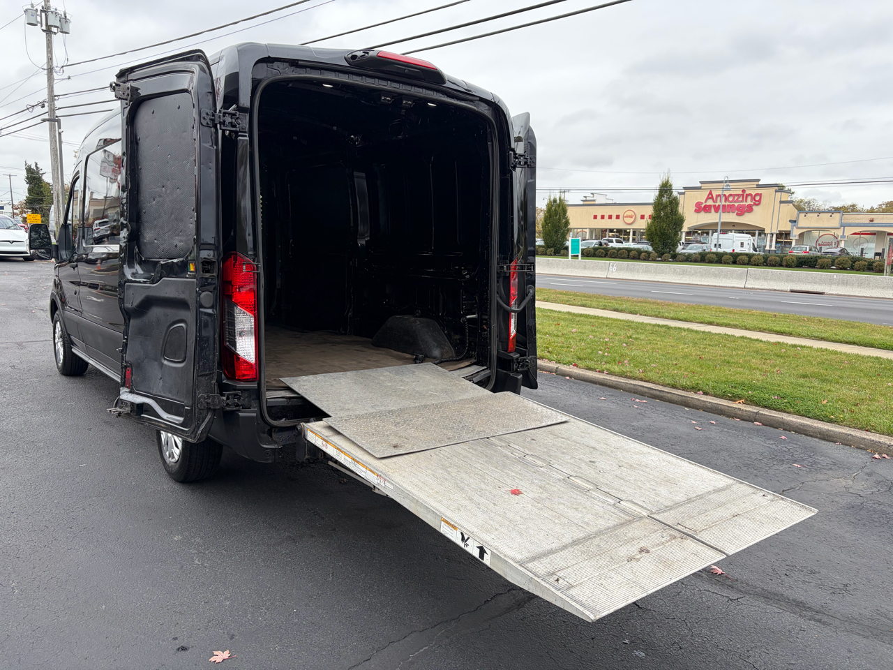 Ford Transit Cargo Van T-250 148" Med Rf 9070 GVWR RWD 2020