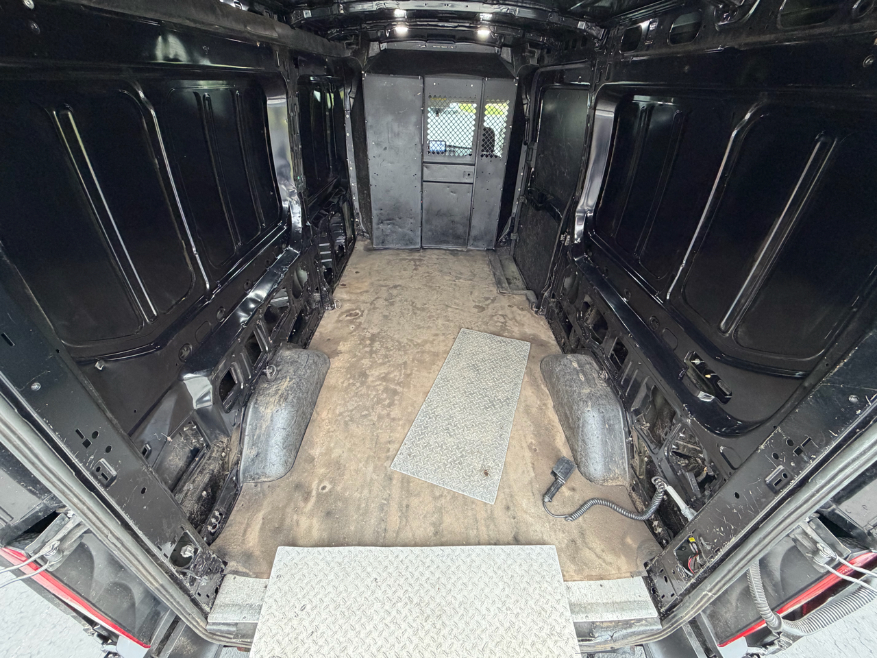 Ford Transit Cargo Van T-250 148" Med Rf 9070 GVWR RWD 2020