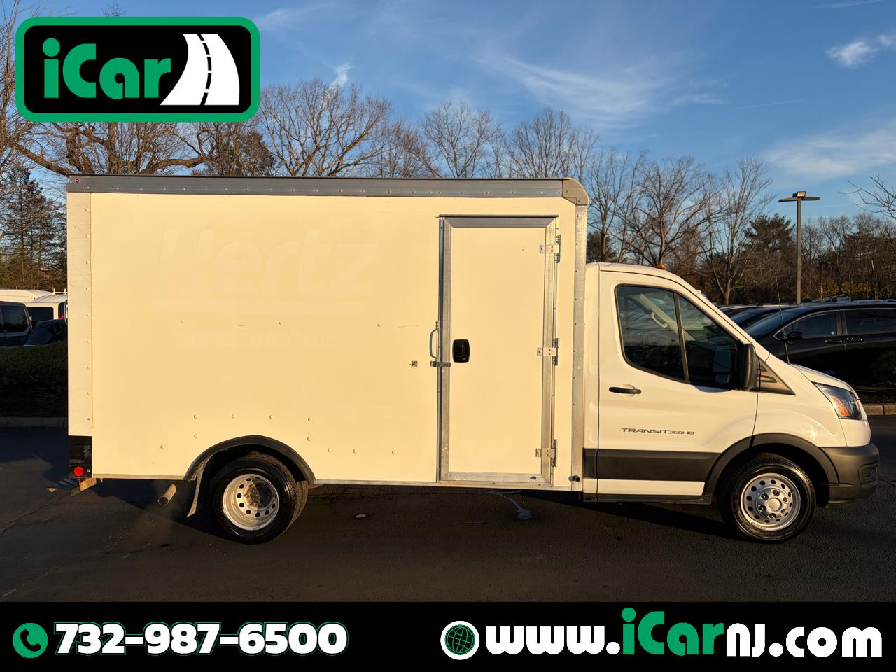 2022 Ford Transit Base's photo