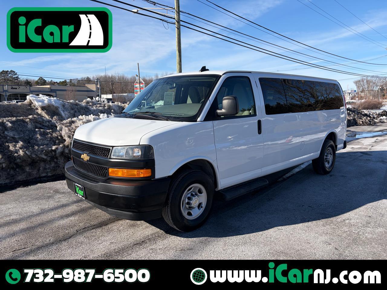 2023 Chevrolet Express Passenger RWD 3500 155" LS