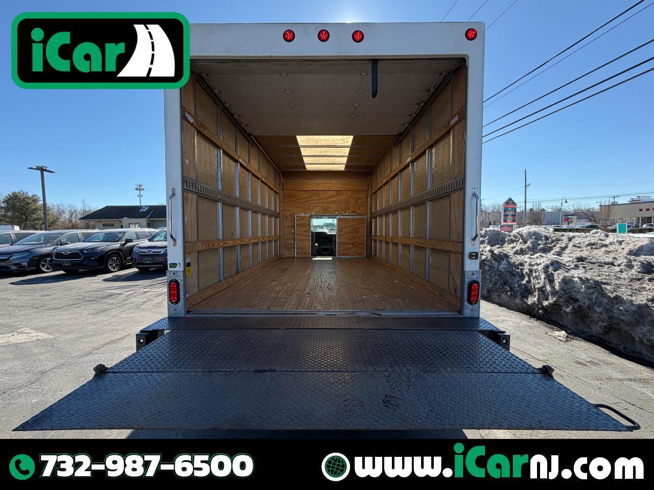 2024 Ford E-Series Cutaway E-350 SRW 138" WB