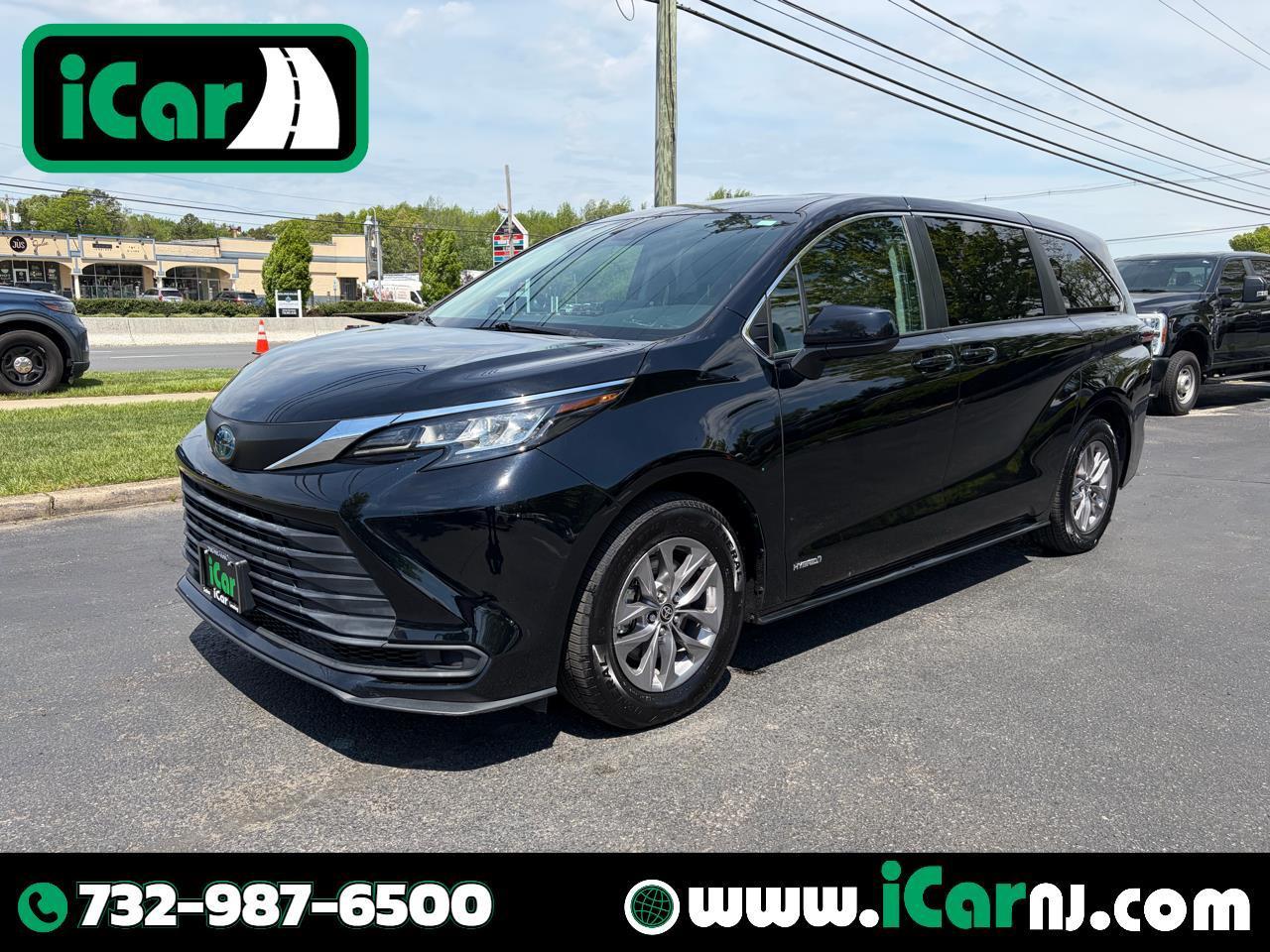 2021 Toyota Sienna LE FWD 8-Passenger