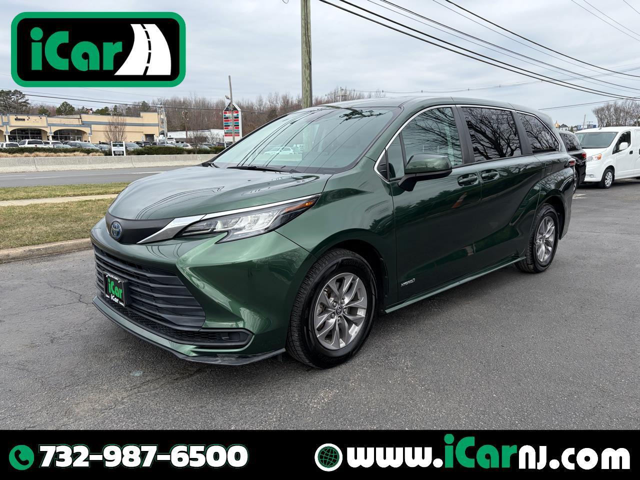 2021 Toyota Sienna LE FWD 8-Passenger