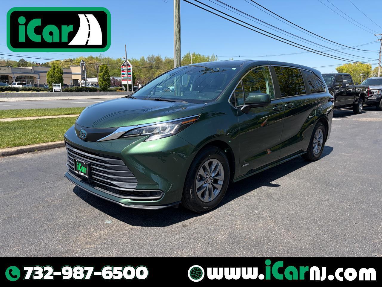 2021 Toyota Sienna LE FWD 8-Passenger