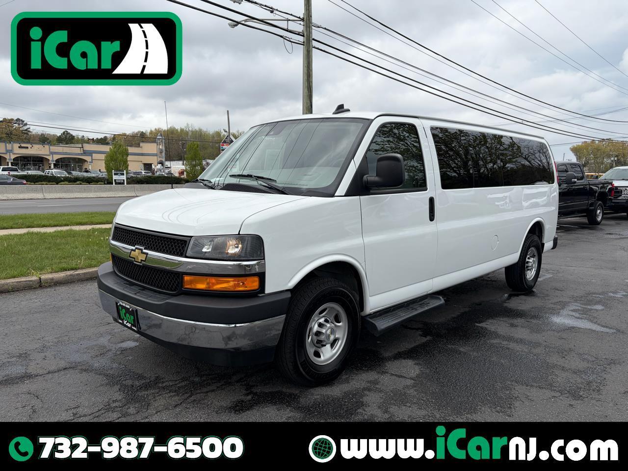 2023 Chevrolet Express Passenger RWD 3500 155" LT