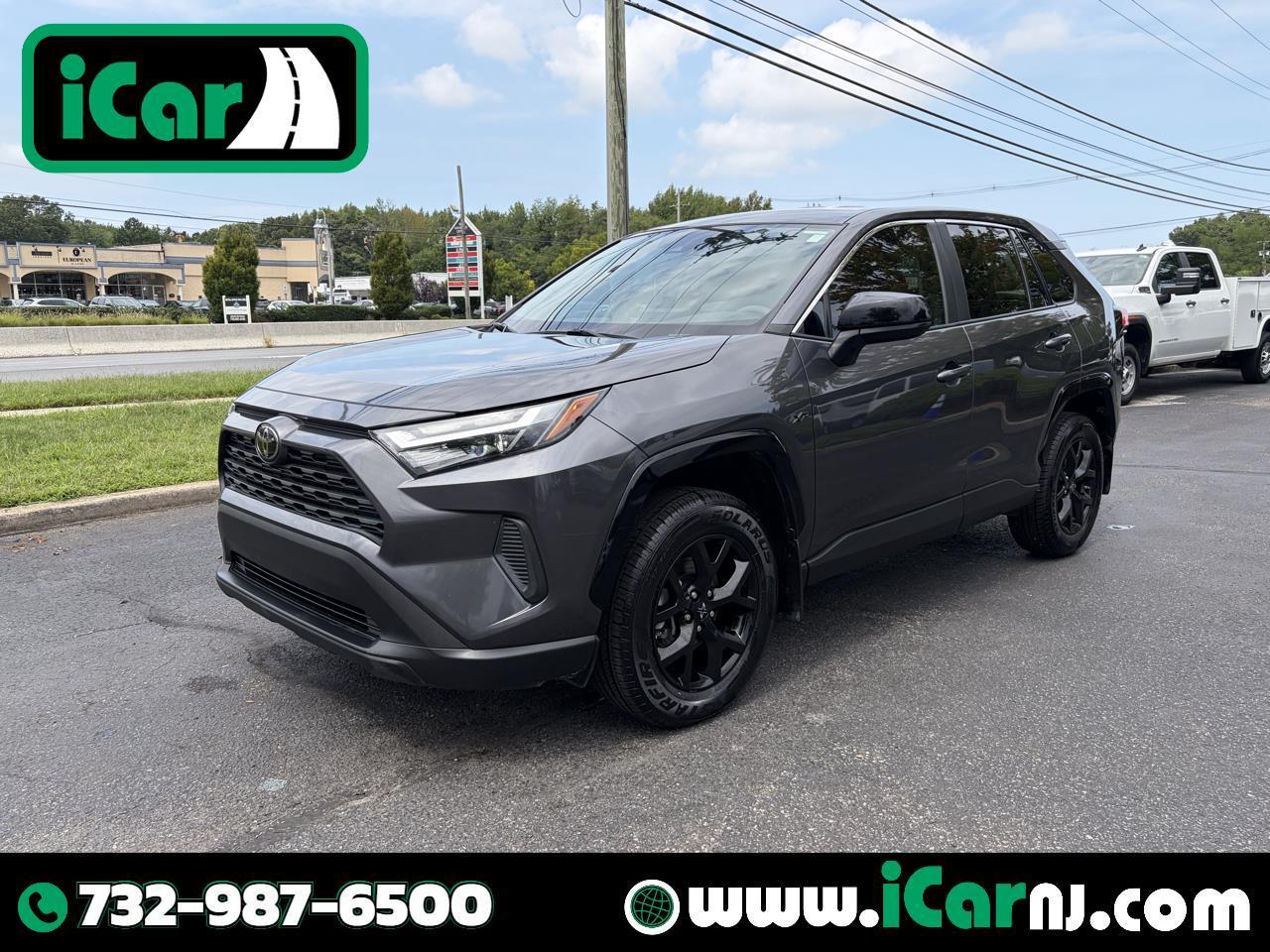 2024 Toyota RAV4 LE FWD