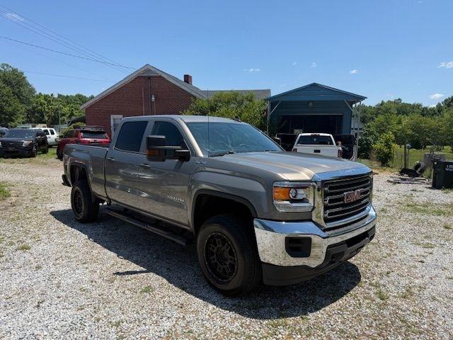 2017 GMC Sierra 2500HD Base Crew Cab 4WD