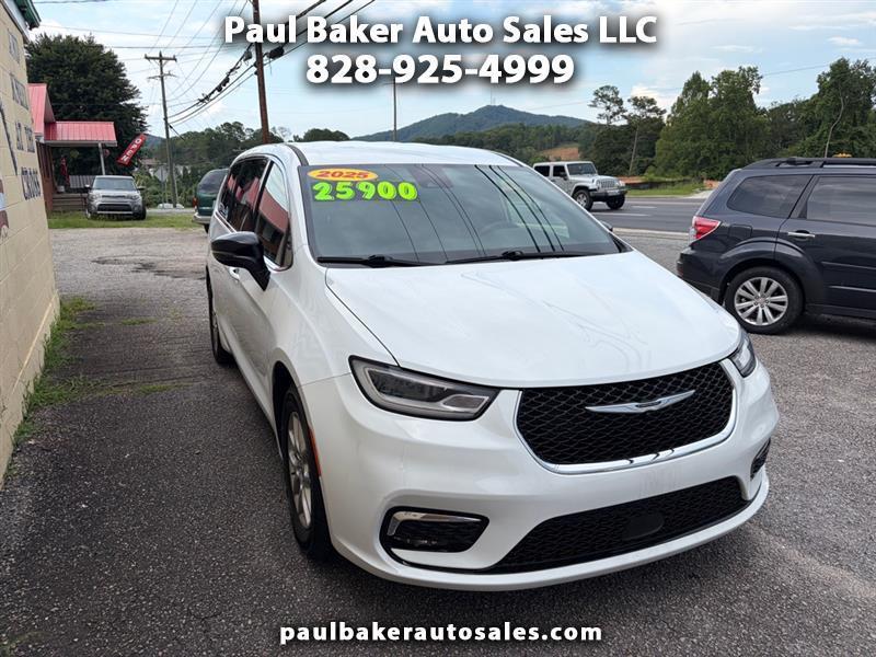 2025 Chrysler Pacifica Select