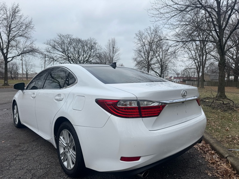Lexus ES 350 Sedan 2015