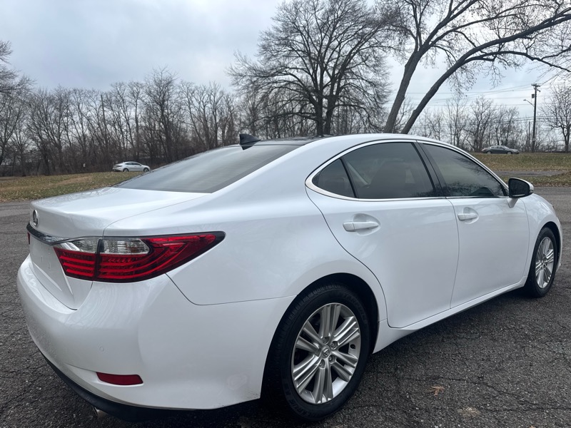 Lexus ES 350 Sedan 2015